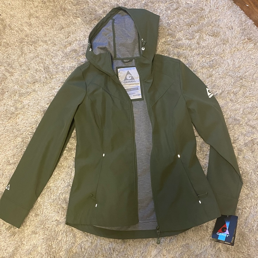 Women’s Gerry rain jacket